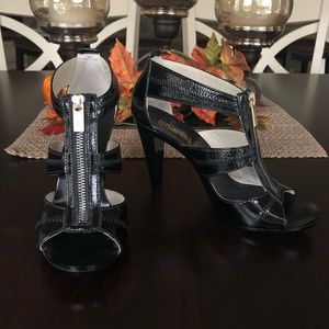 NWOT Michael Kors Berkley Patent Leather Sandals